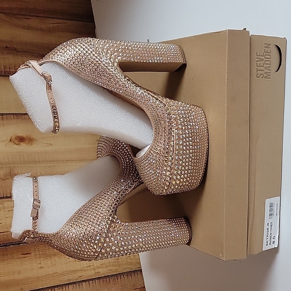 NIB Steve Madden Skyrise Rhinestone Platform heels size 8